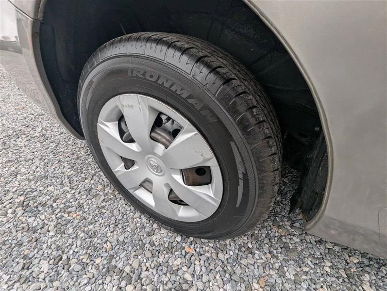 Toyota Sienna LE 7-Passenger 2006