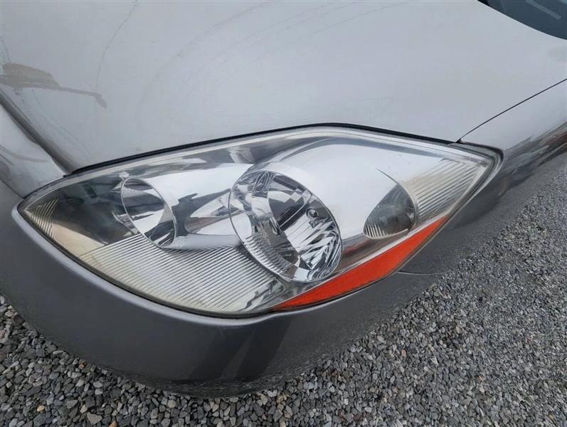 Toyota Sienna LE 7-Passenger 2006