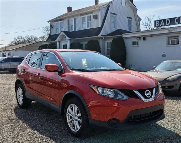 Nissan Rogue Sport S 2018