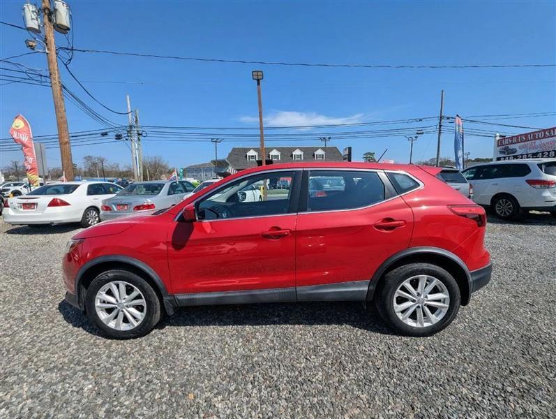 Nissan Rogue Sport S 2018