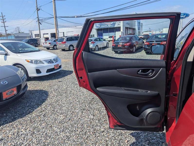 Nissan Rogue Sport S 2018