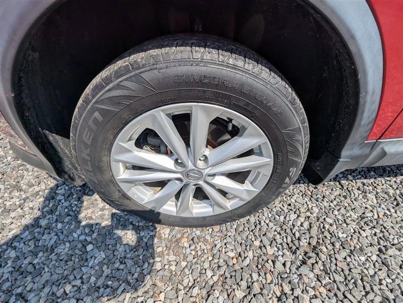 Nissan Rogue Sport S 2018