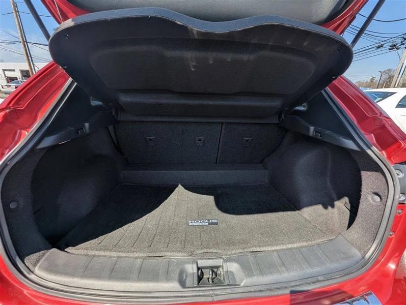 Nissan Rogue Sport S 2018