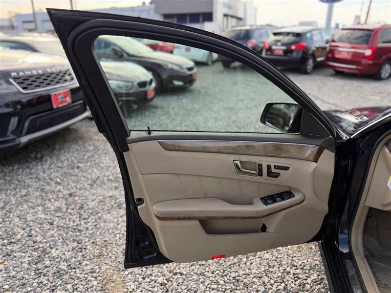 Mercedes-Benz E-Class Wagon E350 4Matic 2011