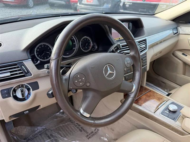 Mercedes-Benz E-Class Wagon E350 4Matic 2011