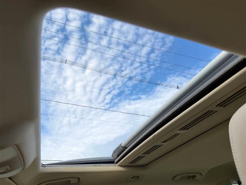 Mercedes-Benz E-Class Wagon E350 4Matic 2011