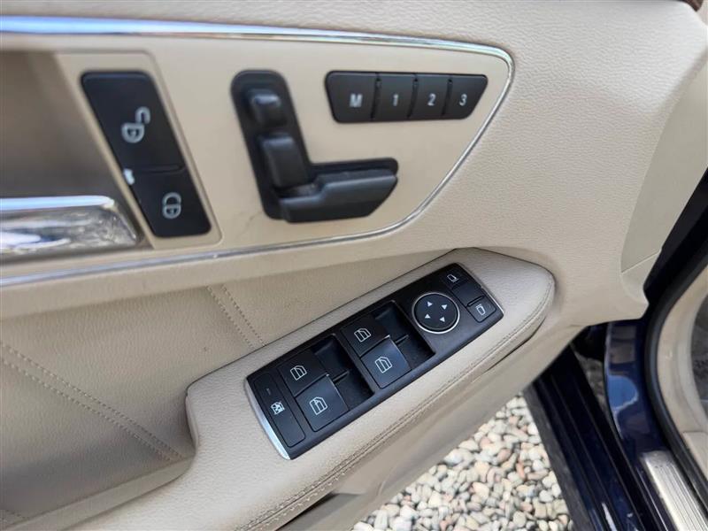 Mercedes-Benz E-Class Wagon E350 4Matic 2011