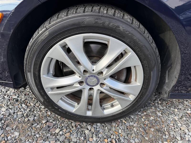 Mercedes-Benz E-Class Wagon E350 4Matic 2011