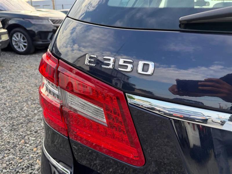 Mercedes-Benz E-Class Wagon E350 4Matic 2011