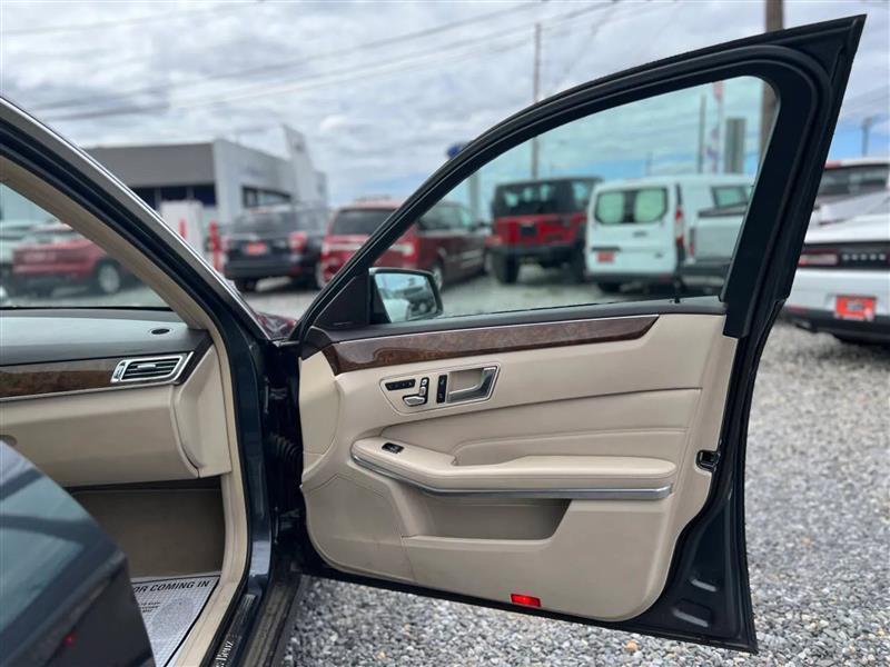 Mercedes-Benz E-Class E350 4MATIC Sedan 2014