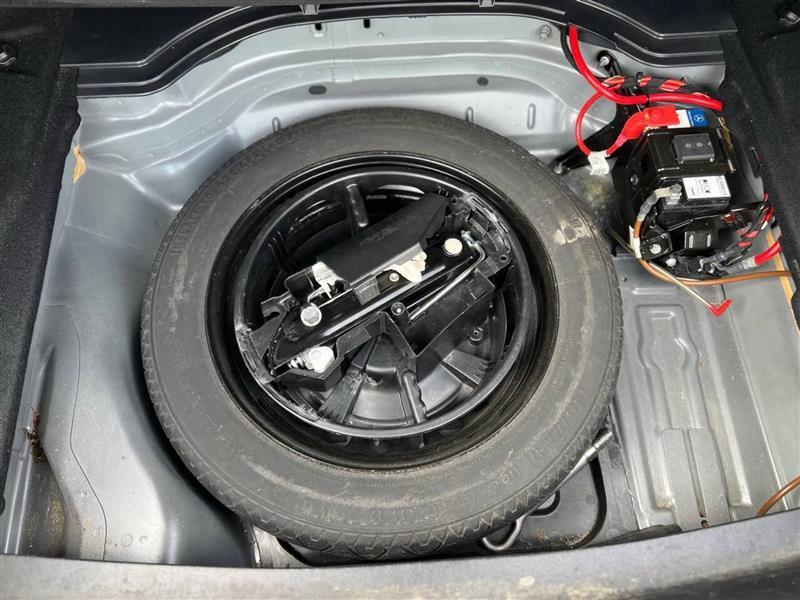 Mercedes-Benz E-Class E350 4MATIC Sedan 2014