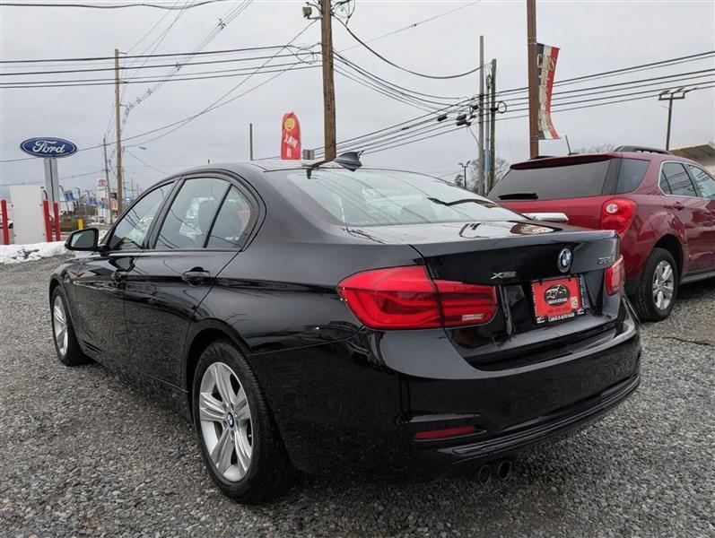 BMW 3-Series 328i xDrive Sedan 2016