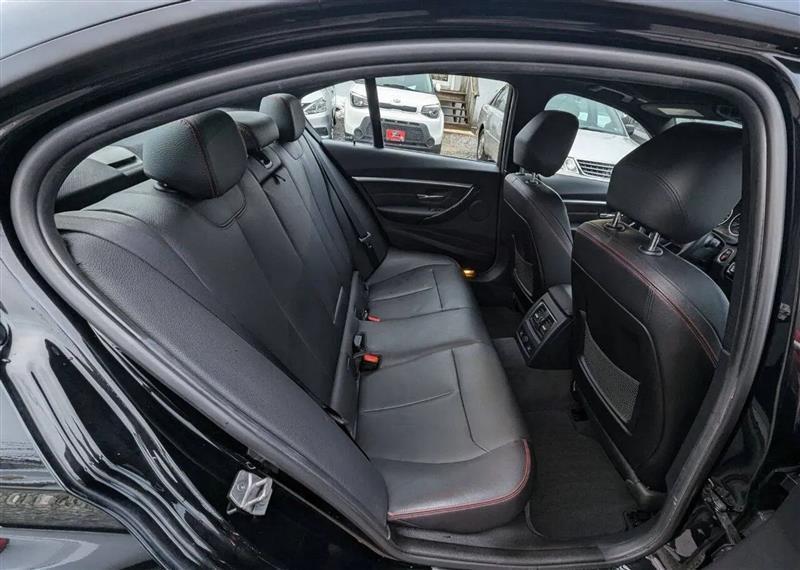 BMW 3-Series 328i xDrive Sedan 2016