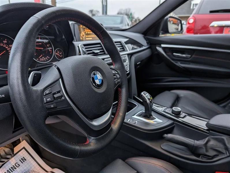 BMW 3-Series 328i xDrive Sedan 2016