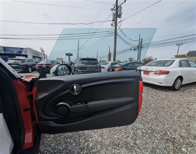 MINI Cooper Base 2015