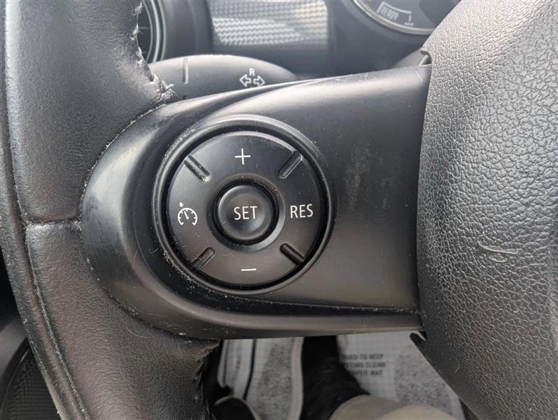 MINI Cooper Base 2015