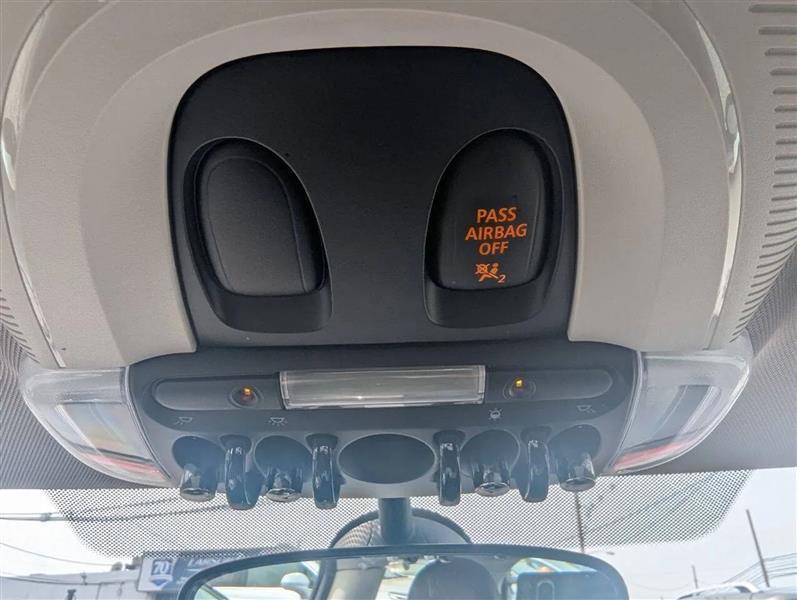 MINI Cooper Base 2015