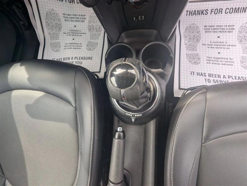 MINI Cooper Base 2015