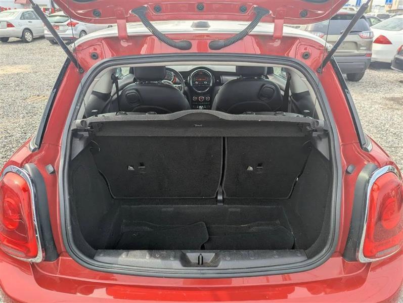 MINI Cooper Base 2015