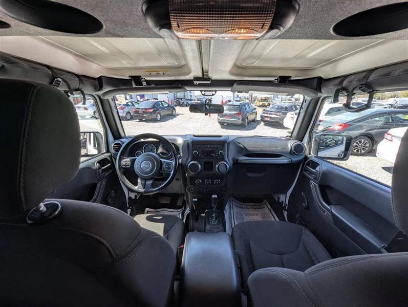 Jeep Wrangler Unlimited Sport 4WD 2017