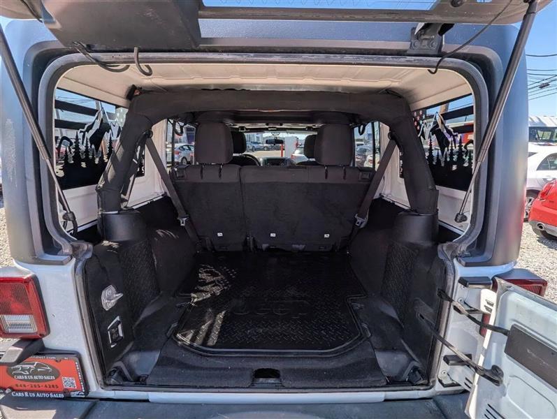 Jeep Wrangler Unlimited Sport 4WD 2017