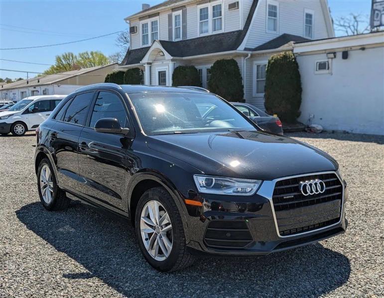 2017 Audi Q3 Premium quattro