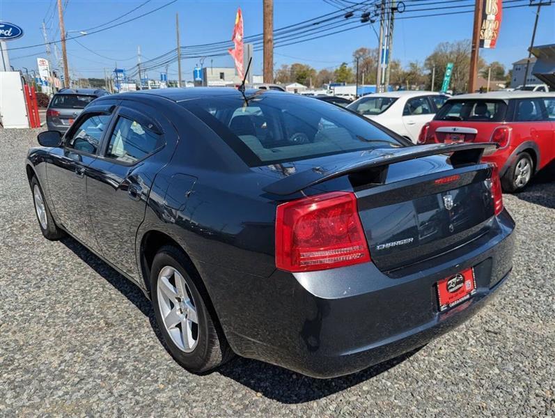 Dodge Charger SE 2008