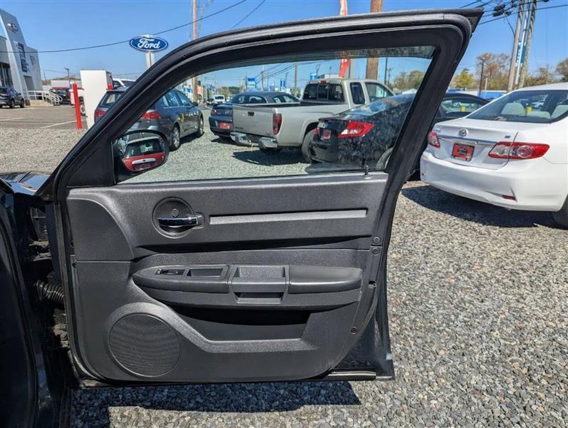 Dodge Charger SE 2008