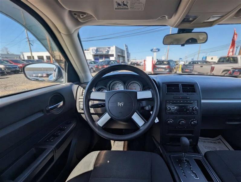 Dodge Charger SE 2008