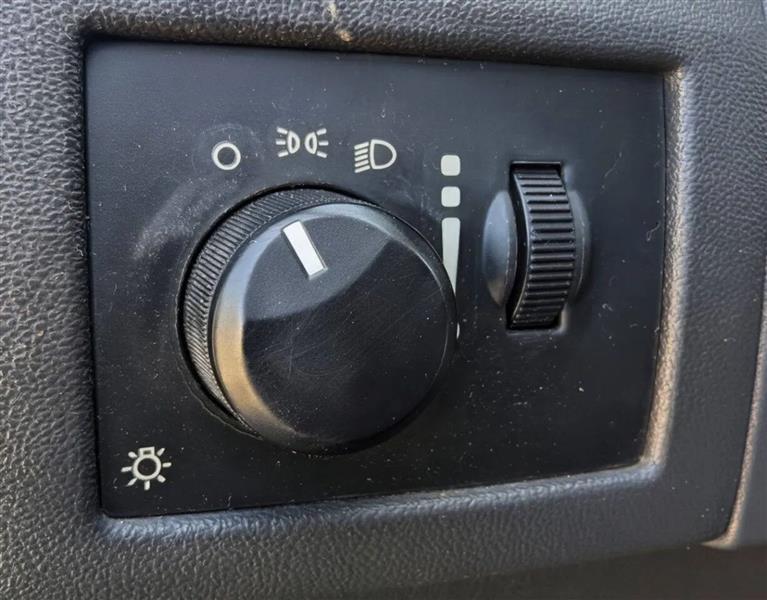 Dodge Charger SE 2008