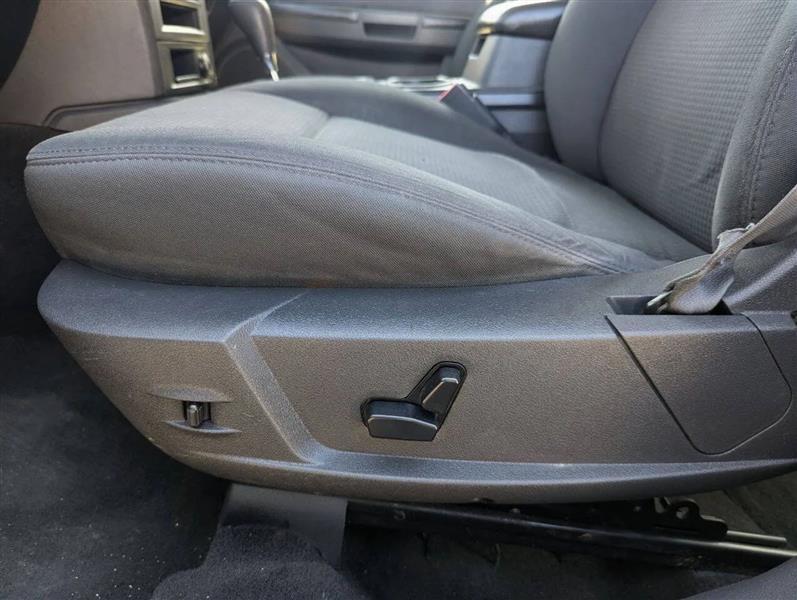 Dodge Charger SE 2008