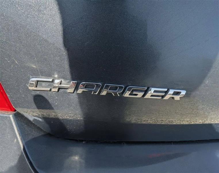 Dodge Charger SE 2008