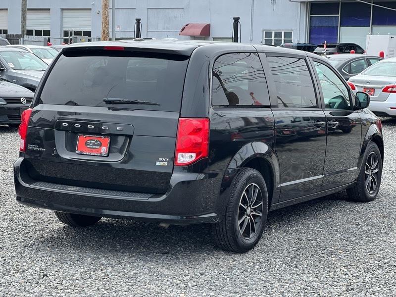 Dodge Grand Caravan SE 2018