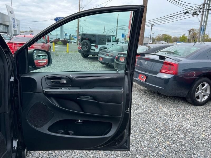 Dodge Grand Caravan SE 2018