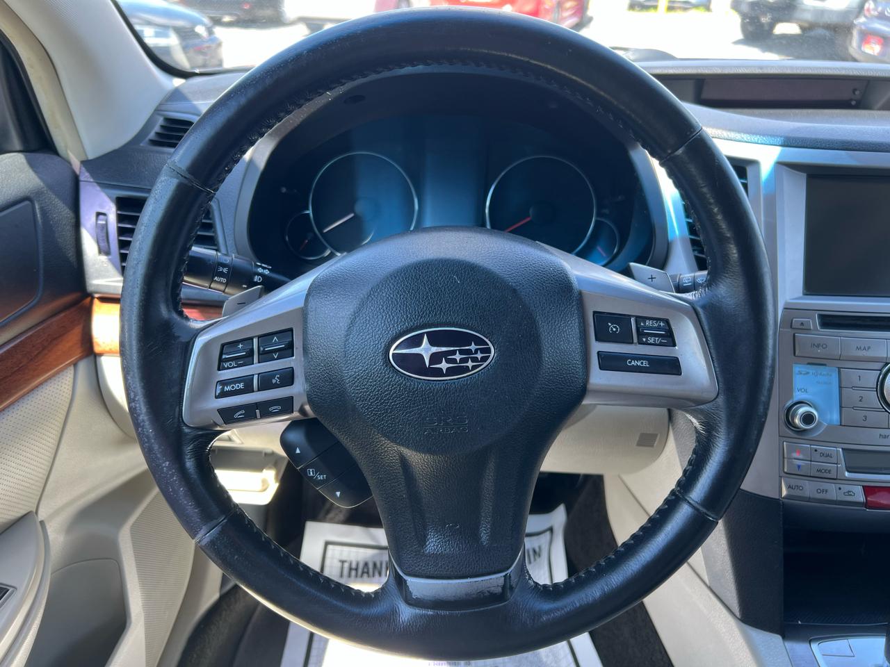 Subaru Outback 2.5i Limited 2013