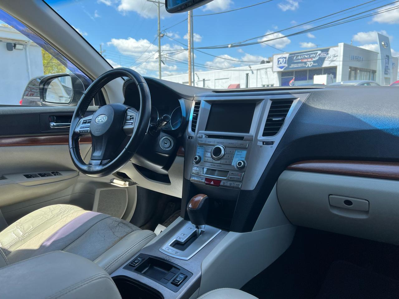 Subaru Outback 2.5i Limited 2013
