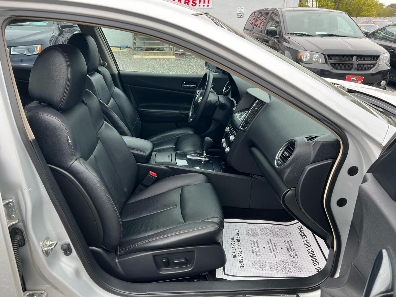 Nissan Maxima SV 2014