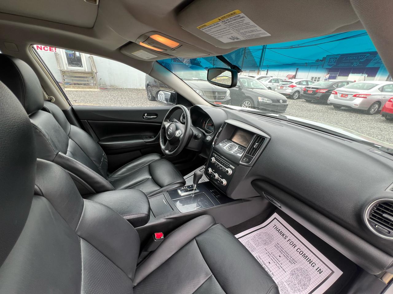 Nissan Maxima SV 2014