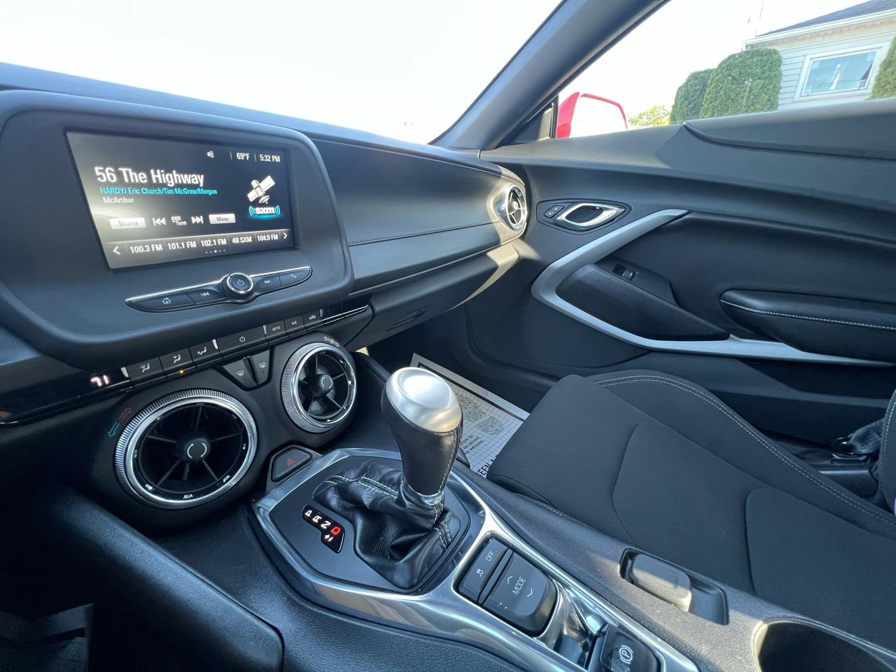 Chevrolet Camaro 1LT Coupe 8A 2018