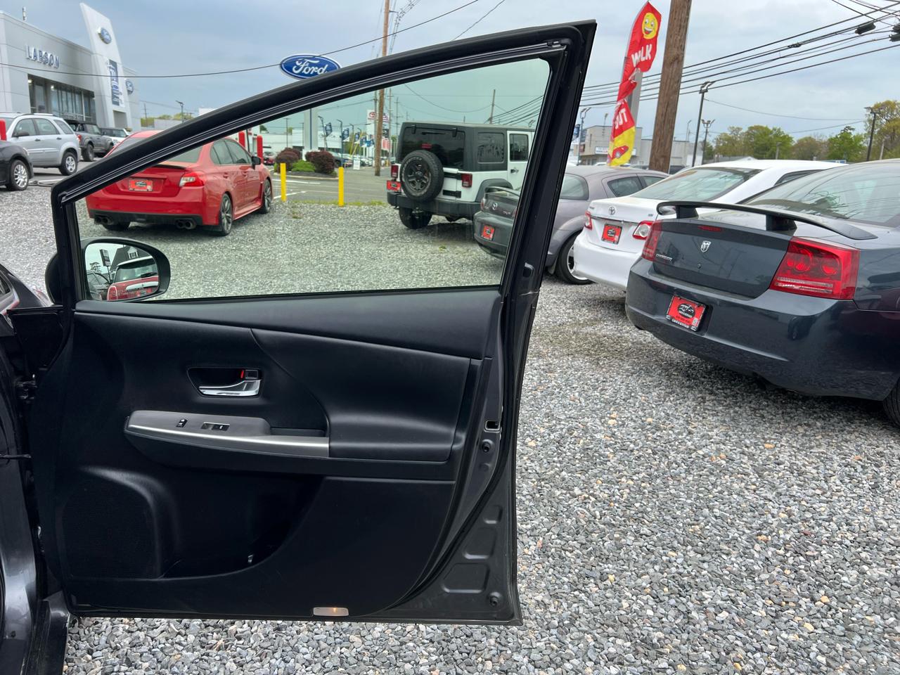 Toyota Prius V Five 2015