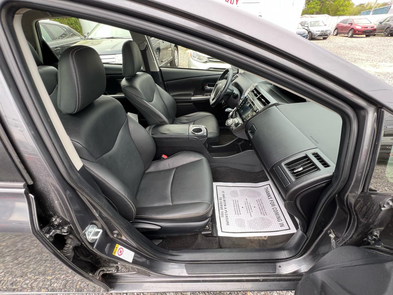 Toyota Prius V Five 2015