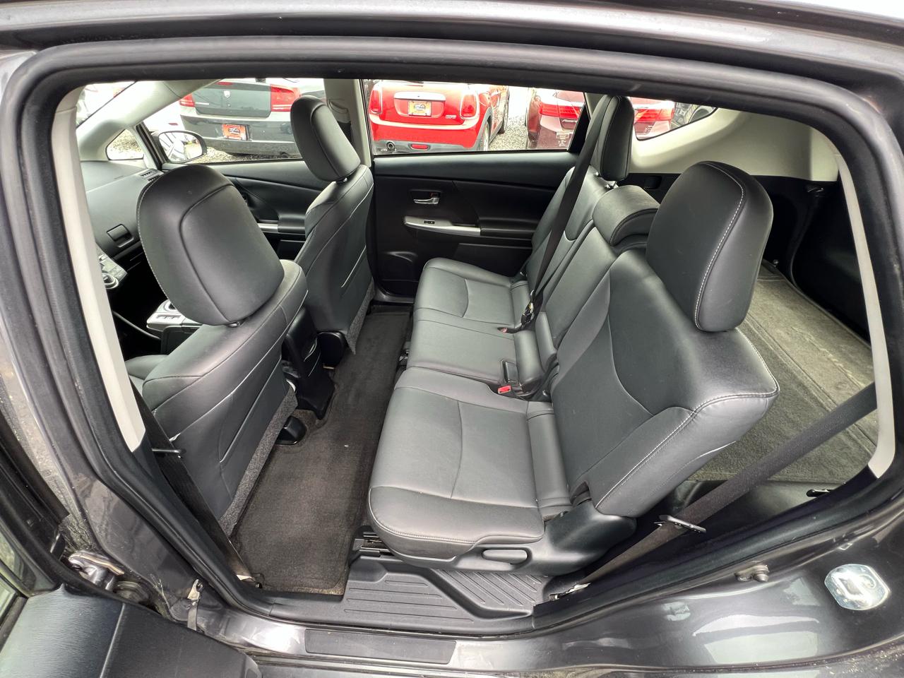 Toyota Prius V Five 2015