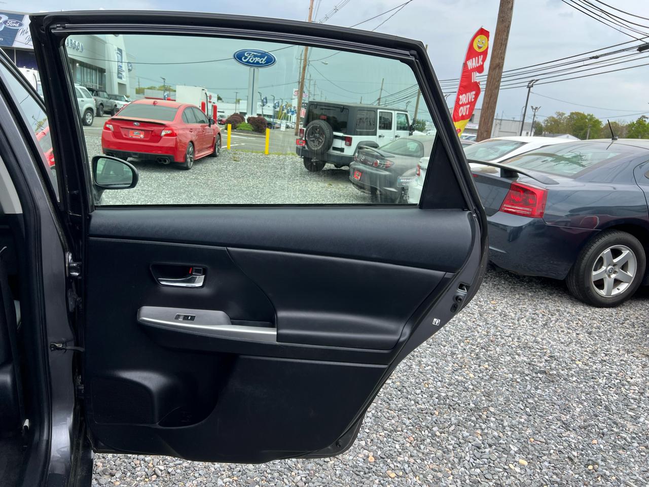 Toyota Prius V Five 2015