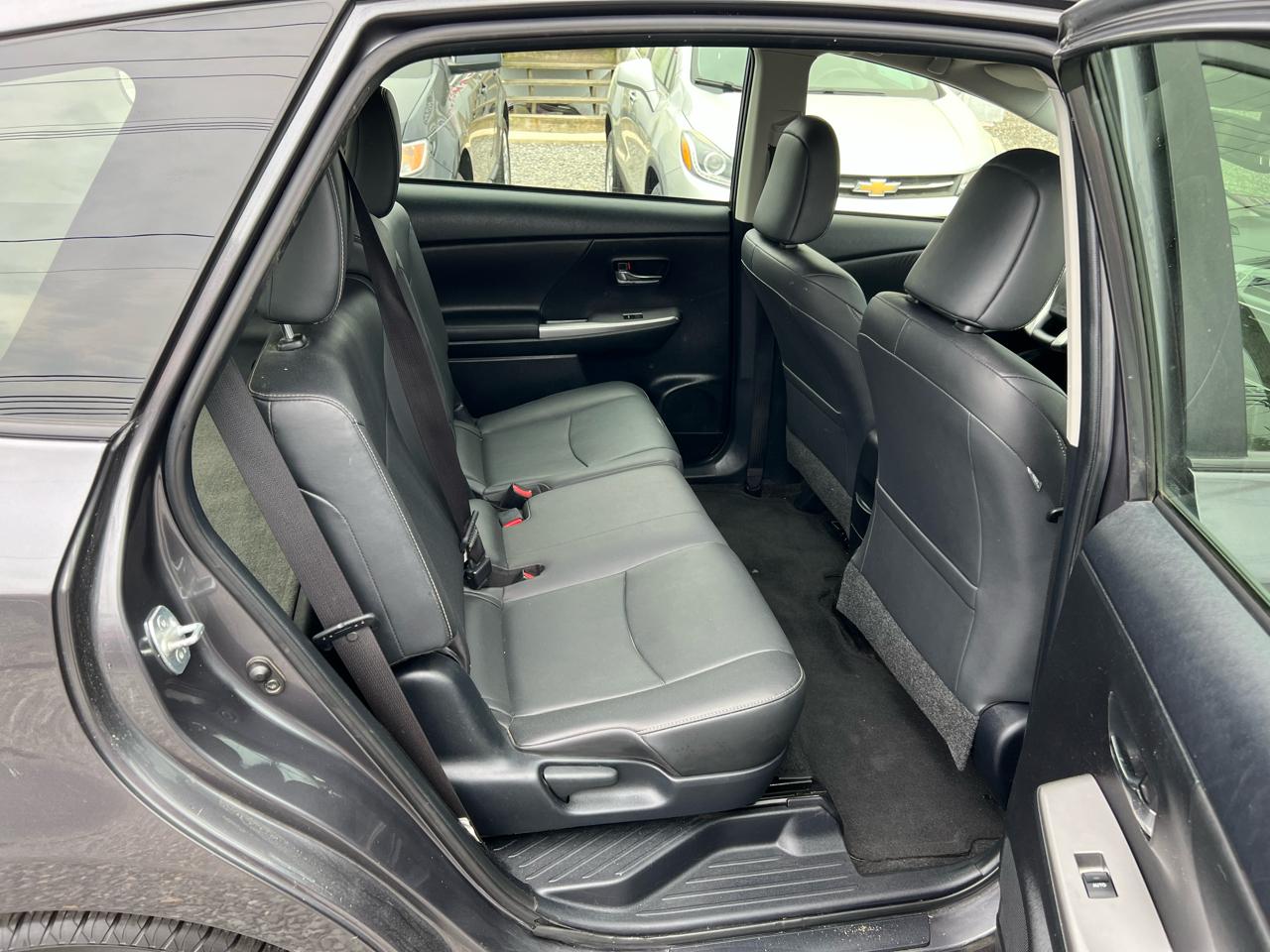 Toyota Prius V Five 2015