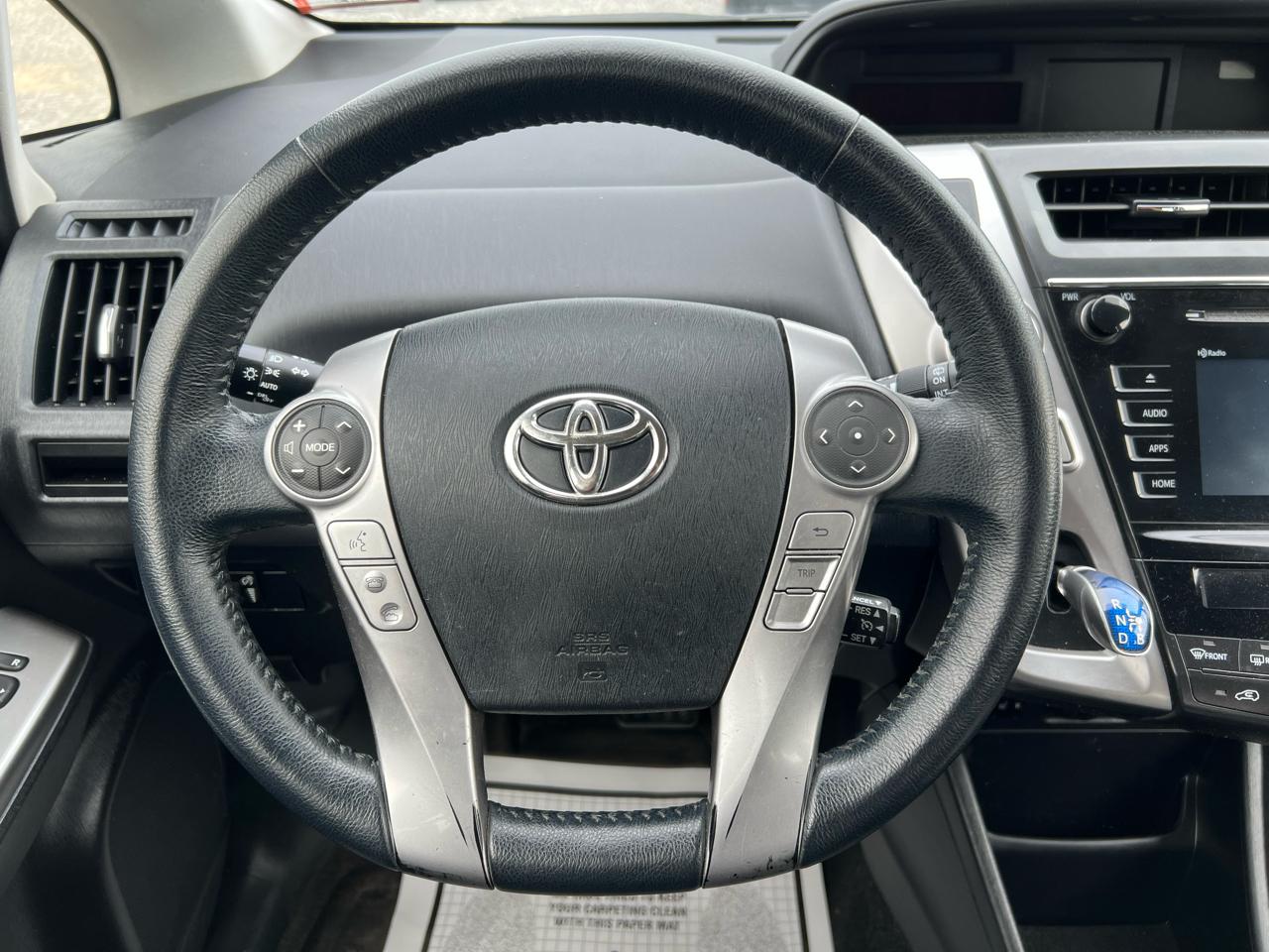 Toyota Prius V Five 2015