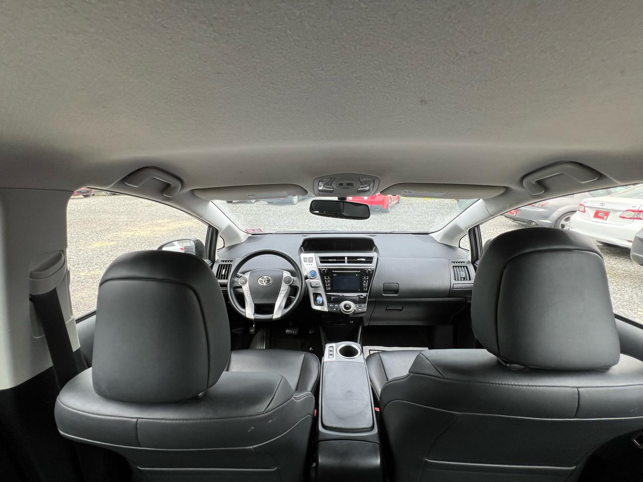 Toyota Prius V Five 2015