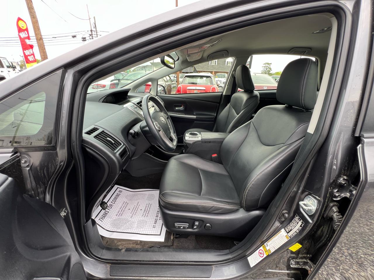 Toyota Prius V Five 2015