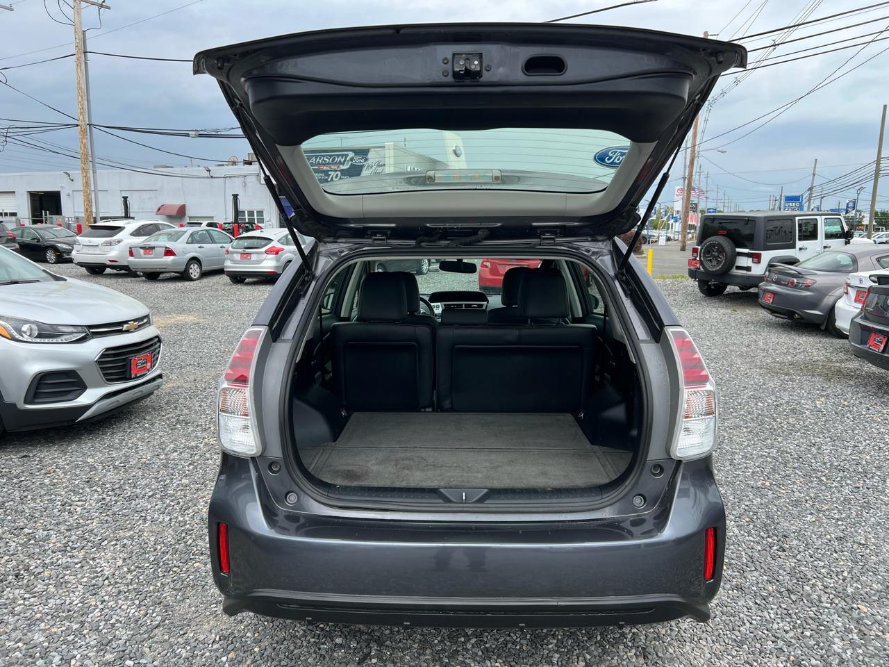 Toyota Prius V Five 2015
