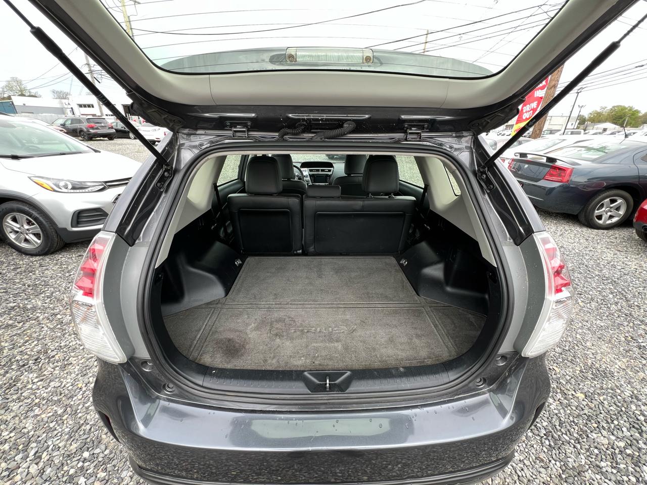 Toyota Prius V Five 2015