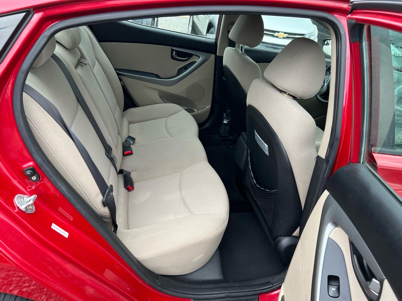 Hyundai Elantra SE 2014